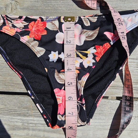 Billabong Floral Bikini Set Size 12 Black And Pink Ruffle Top - Picture 5 of 10